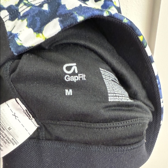 Gap Fit sports bra - Picture 3 of 4